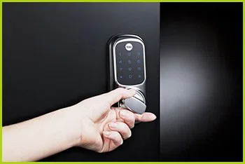 Expert Locksmith Services Hollywood, FL 954-283-5219 Expert Locksmith Services Hollywood, FL 954-283-5219 - 11-business-locksmiths