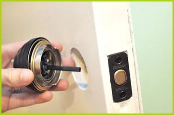 Expert Locksmith Services Hollywood, FL 954-283-5219 - 12-changing-locks
