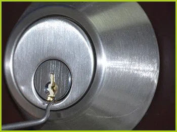 Expert Locksmith Services Hollywood, FL 954-283-5219 - 7-broken-key